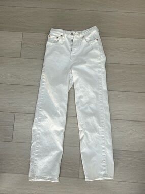 White Ribcage Ankle Jeans Levis